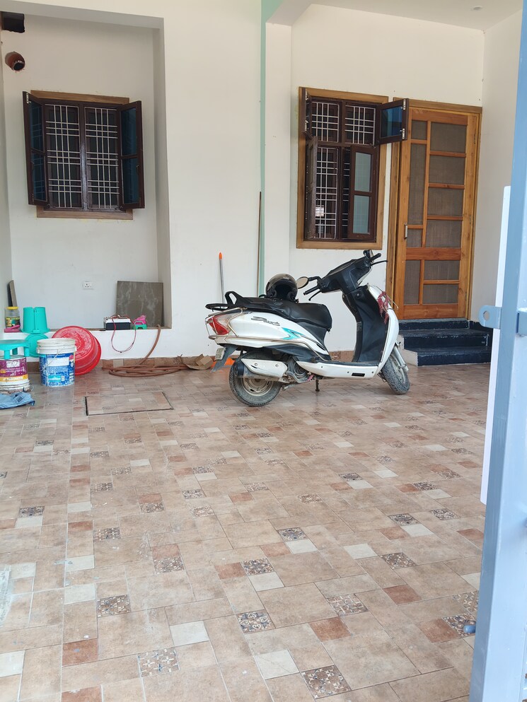  Parking, kulhan 2 Bedroom 1300 Sq.Ft. Builder Floor In Kulhan Dehradun 9740522