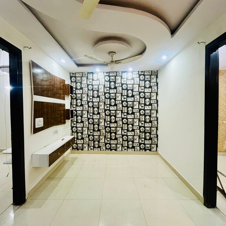 undefined, dwarka mor 2 Bedroom 55 Sq.Yd. Builder Floor In Dwarka Mor Delhi 9740946