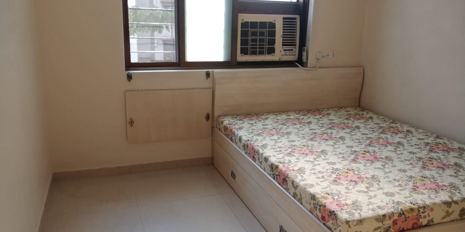 Bedroom, sindhi-society 1 Bedroom 600 Sq.Ft. Apartment In Chembur Mumbai 9740950