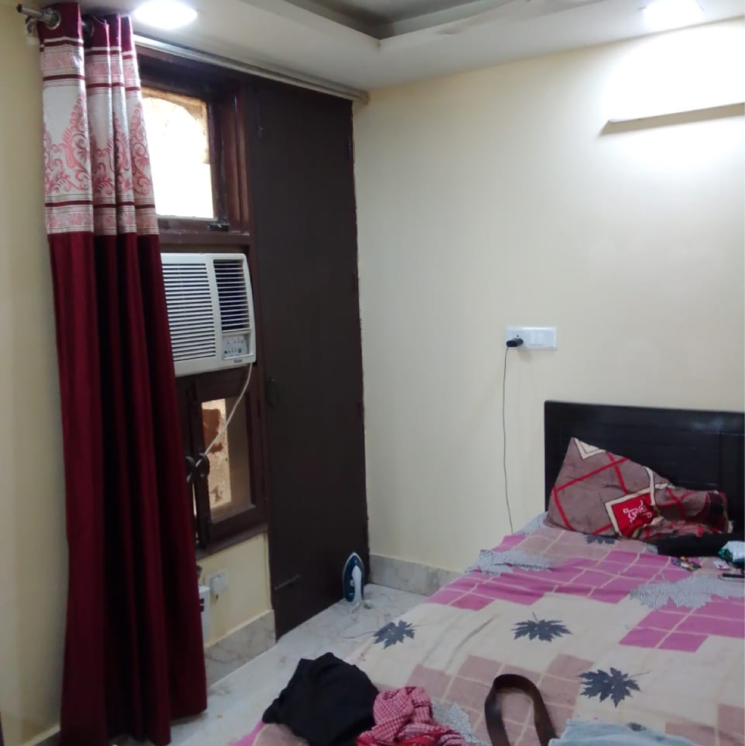 Bedroom, rwa-residential-society 1 Bedroom 100 Sq.Ft. Builder Floor In Mohyal Colony Gurgaon 9741076