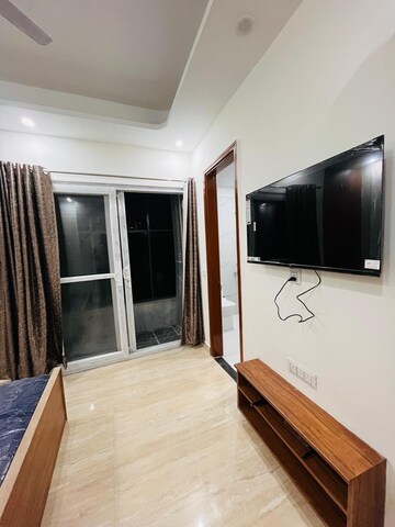 Living Room in Studio Builder Floor at Sushant Tower, Sector 56 – for Rent