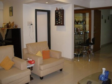 Hall in 3 BHK Apartment at Grand Paradise, Pali Hill – for Sale