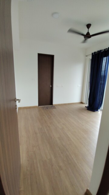 1 BHK Apartment For Rent in Indiabulls One Indiabulls, Pokhran Road No Two