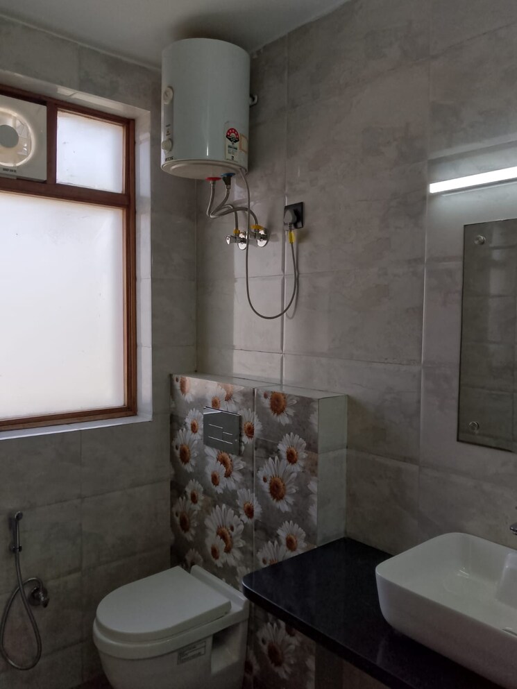 Bathroom, oasis-apartments 3 Bedroom 1900 Sq.Ft. Apartment In Sector 55 Gurgaon 9741384