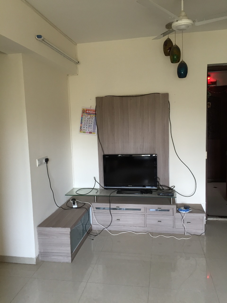 Living Room in 2 BHK Apartment at Gold Crest Apartment Chembur, Chembur – for Rent