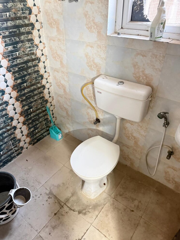 Bathroom, signature-global-aspire 3 Bedroom 1210 Sq.Ft. Apartment In Sector 95 Gurgaon 9741383