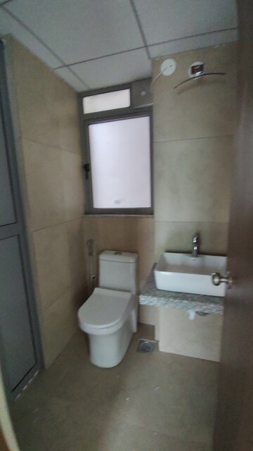 1 BHK Apartment For Rent in Kalpataru Immensa, Kolshet Road