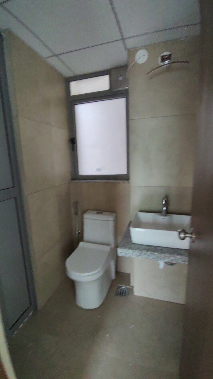 Cover Image, kalpataru-immensa 1 Bedroom 450 Sq.Ft. Apartment In Kolshet Road Thane 9741488