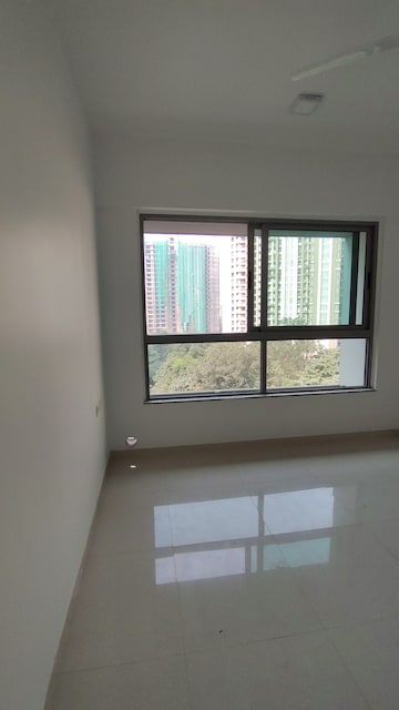 Room in 1 BHK Apartment at Kalpataru Immensa, Kolshet Road – for Rent