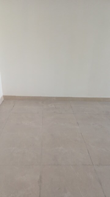 Room in 3 BHK Apartment at Signature Global Aspire, Sector 95 – for Sale