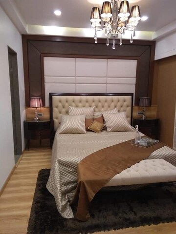 Bedroom in 2 BHK Apartment at Mahavir Apartment Santacruz West, Santacruz West – for Rent