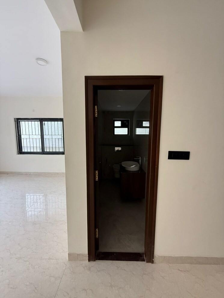 Room, indiranagar 3 Bedroom 2100 Sq.Ft. Builder Floor In Indiranagar Bangalore 9741775