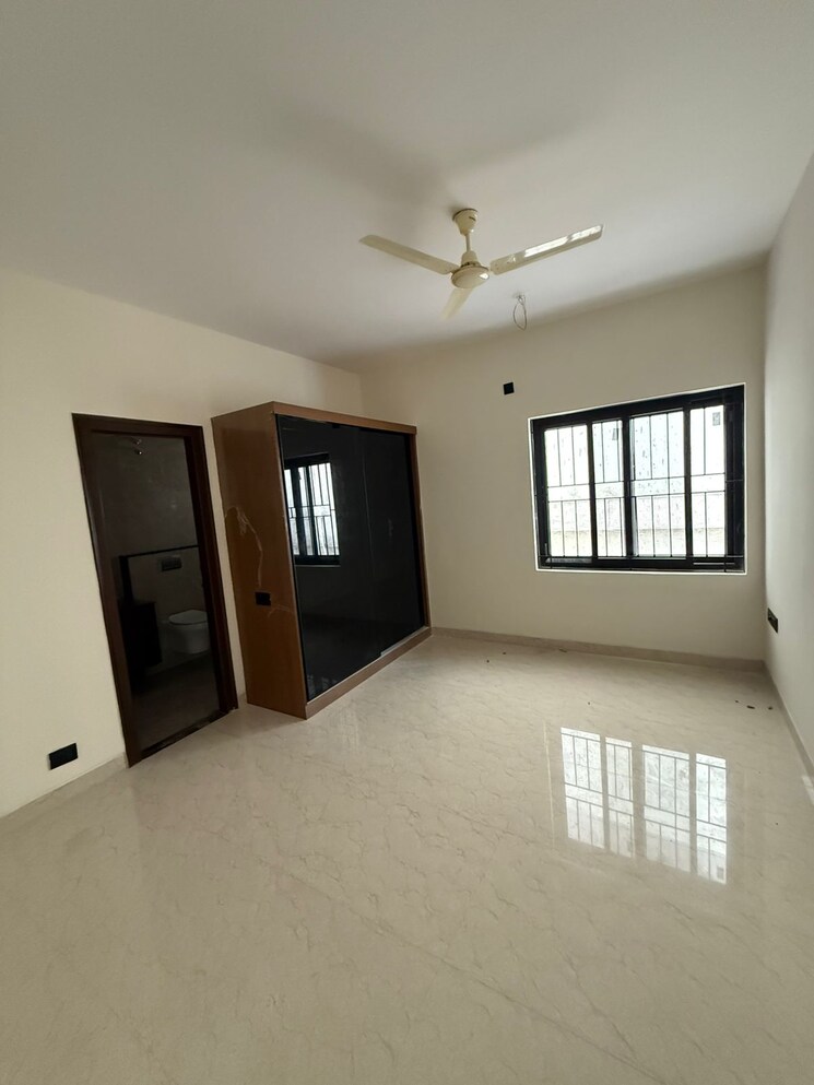 Room, indiranagar 3 Bedroom 2100 Sq.Ft. Builder Floor In Indiranagar Bangalore 9741775
