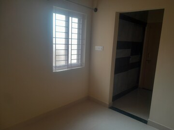 Room in 2 BHK Builder Floor at Akshya Nagar – for Rent