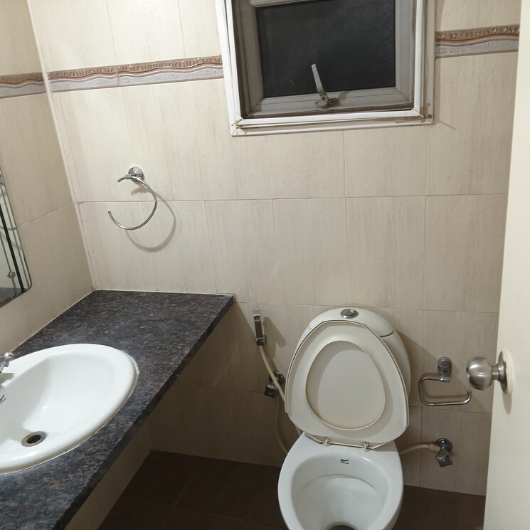Bathroom, prestige-wellington-park 2 Bedroom 1402 Sq.Ft. Apartment In Jalahalli Bangalore 9741985