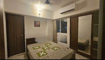 Bedroom in 1 BHK Apartment at Lodha Amara, Kolshet Road – for Rent