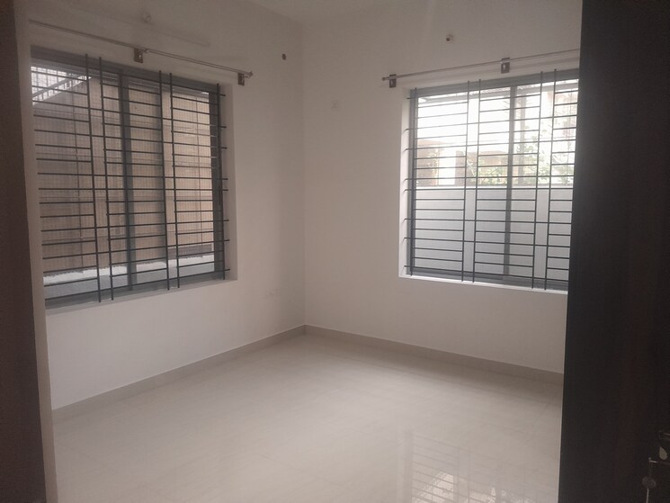 Room, nri layout 3 Bedroom 2400 Sq.Ft. Independent House In Nri Layout Bangalore 9742251
