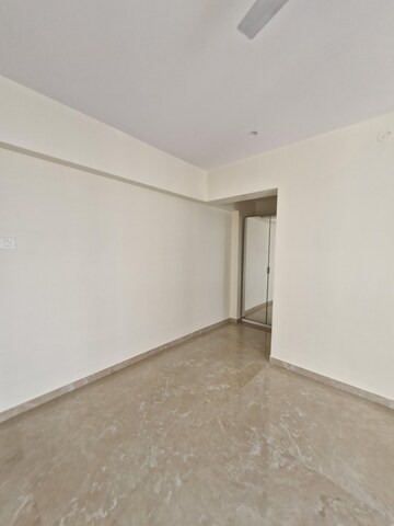 Room in 3 BHK Apartment at Ekta Trinity, Santacruz West – for Rent