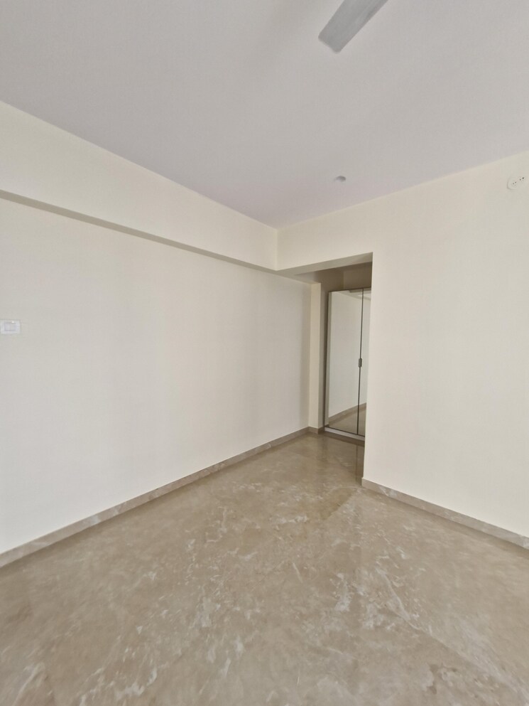 Room, ekta-trinity 3 Bedroom 1250 Sq.Ft. Apartment In Santacruz West Mumbai 9742345