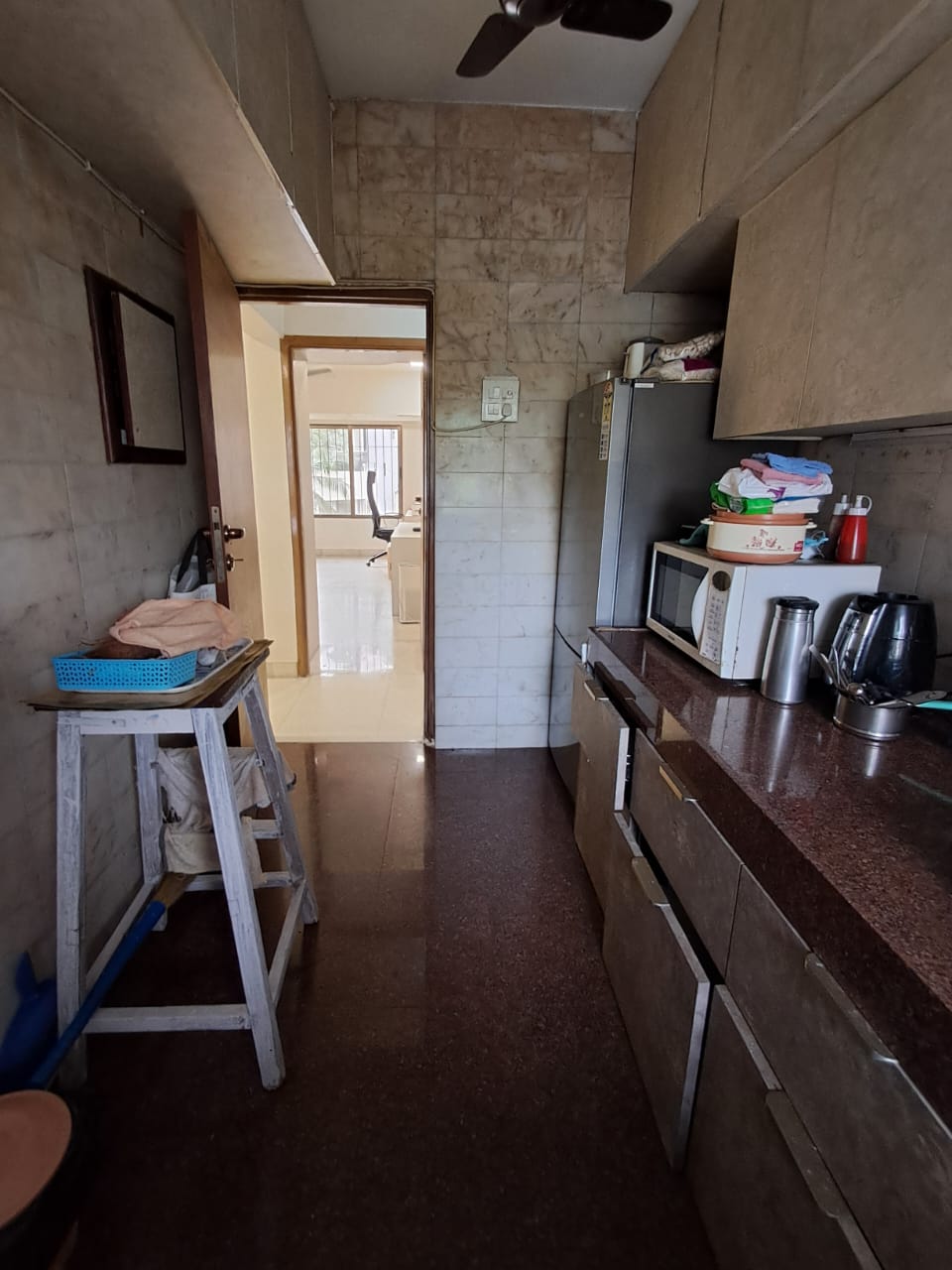  Parking, sarkar-avenue-apartment 3 Bedroom 1300 Sq.Ft. Apartment In Santacruz West Mumbai 9742401