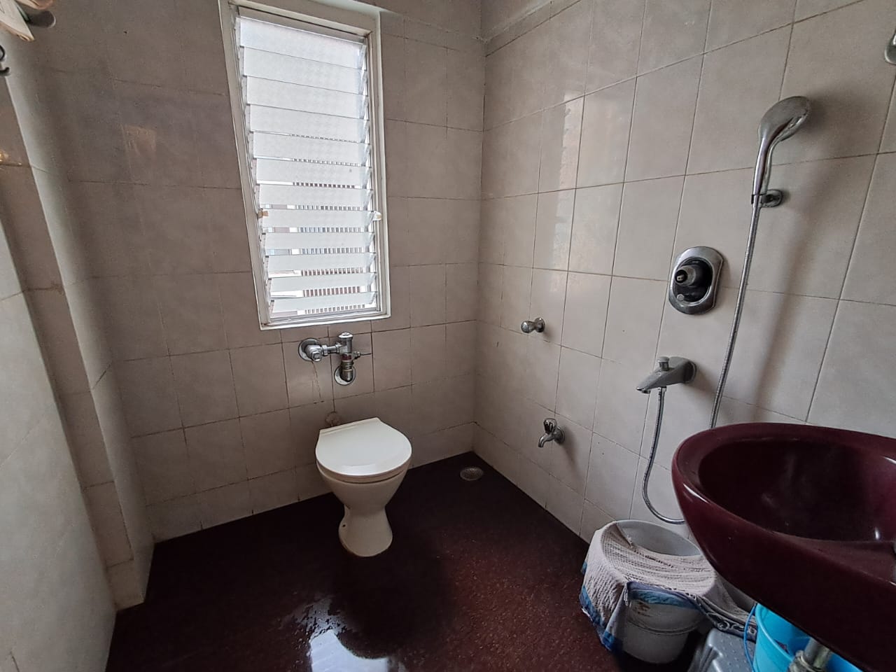 Bathroom in 3 BHK Apartment at Sarkar Avenue Apartment, Santacruz West – for Rent
