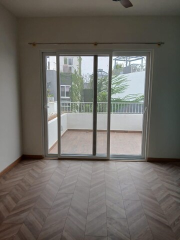 Room in 4 BHK Villa at Assetz Earth And Essence, International Airport Road – for Rent