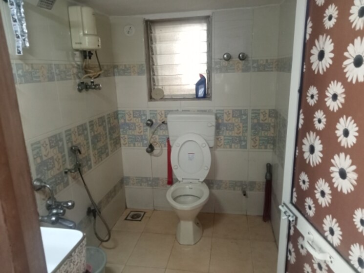 Bathroom, poonam-sagar-complex 3 Bedroom 1350 Sq.Ft. Apartment In Mira Road Thane 9742419