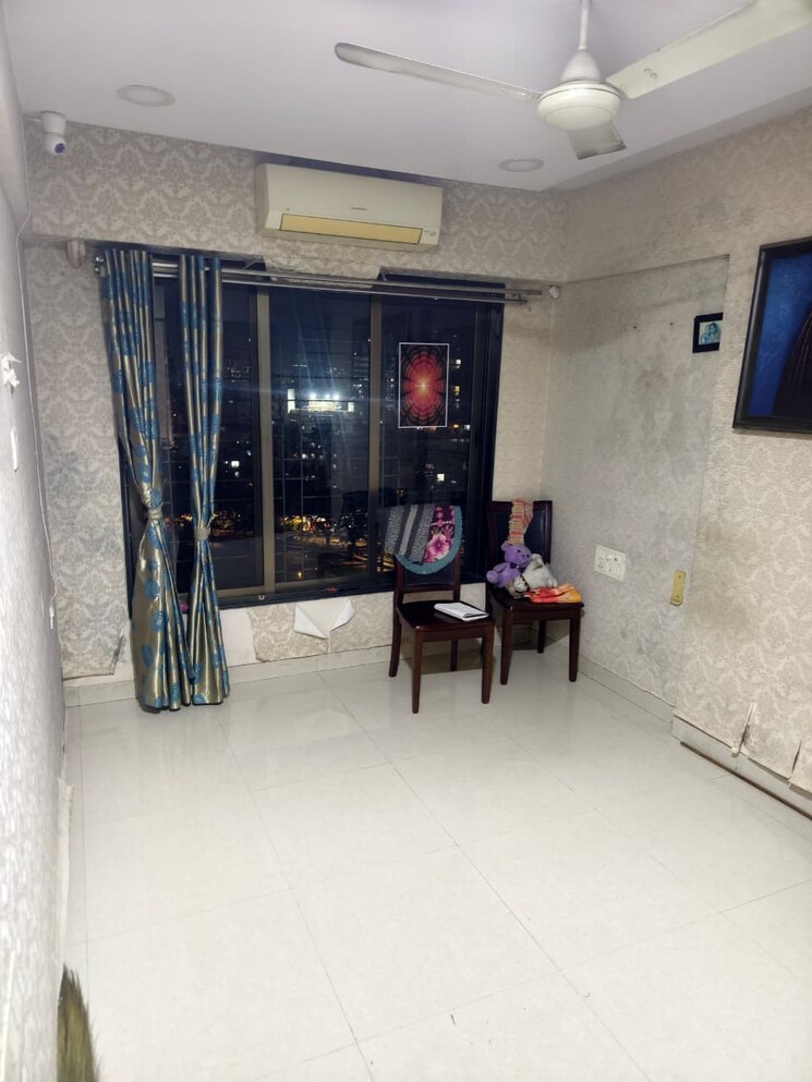  Parking, tilak-shanti-chs 2 Bedroom 850 Sq.Ft. Apartment In Tilak Nagar Mumbai 9742463