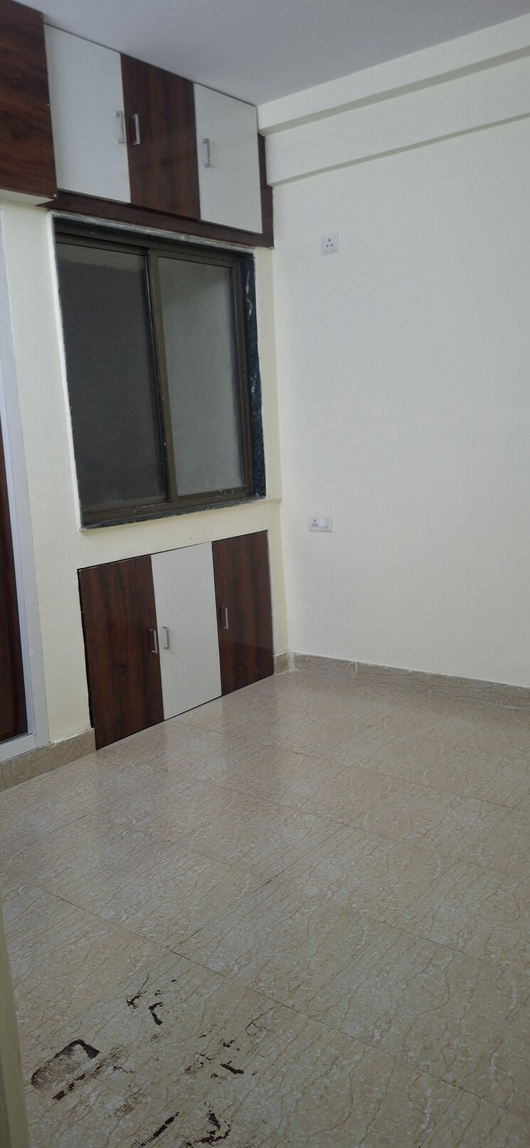 Room, megh-malhar-co-op-housing-society 1 Bedroom 645 Sq.Ft. Apartment In Ghansoli Navi Mumbai 9742919