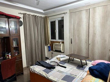 Living Room in 3 BHK Apartment at Orchid Petals, Sector 49 – for Rent