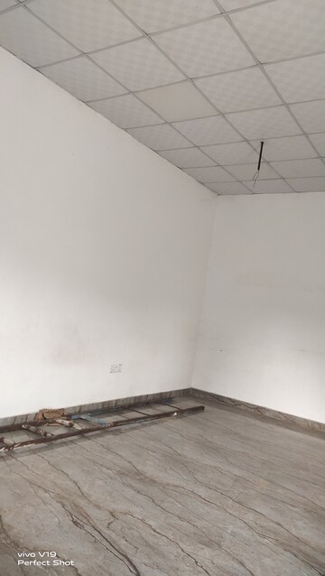 Room in  Pg at Matiyari – for Rent