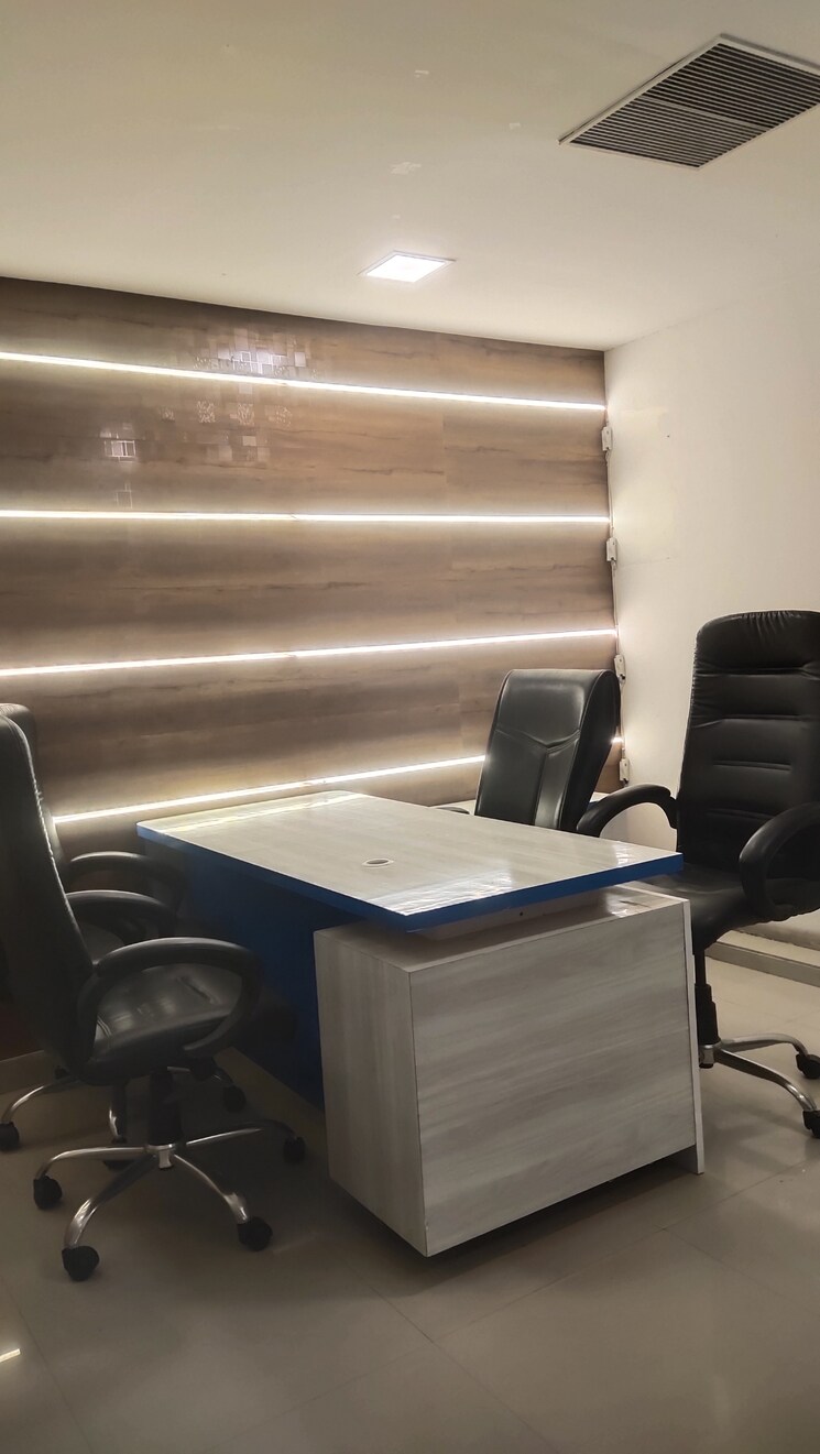 Cover Image, levana-cyber-heights Commercial Office Space 2200 Sq.Ft. In Vibhuti Khand Lucknow 9742554