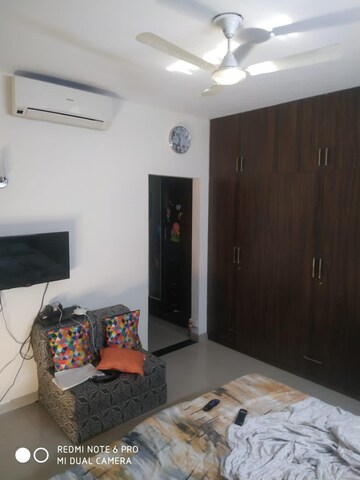 Bedroom in 3.5 BHK Apartment at Omaxe The Nile, Sector 49 – for Sale