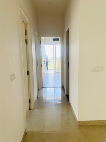 Building Lobby in 3.5 BHK Apartment at Omaxe The Nile, Sector 49 – for Rent