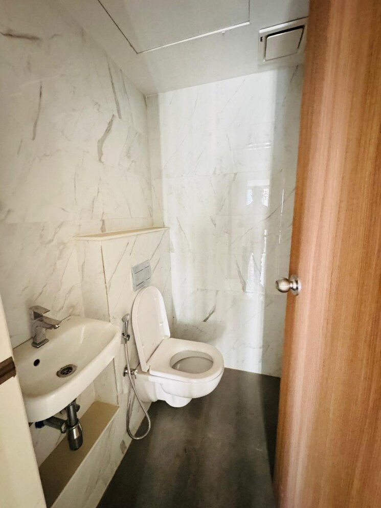 Bathroom, lodha-codename-premier 1 Bedroom 467 Sq.Ft. Apartment In Dombivli East Thane 9742631