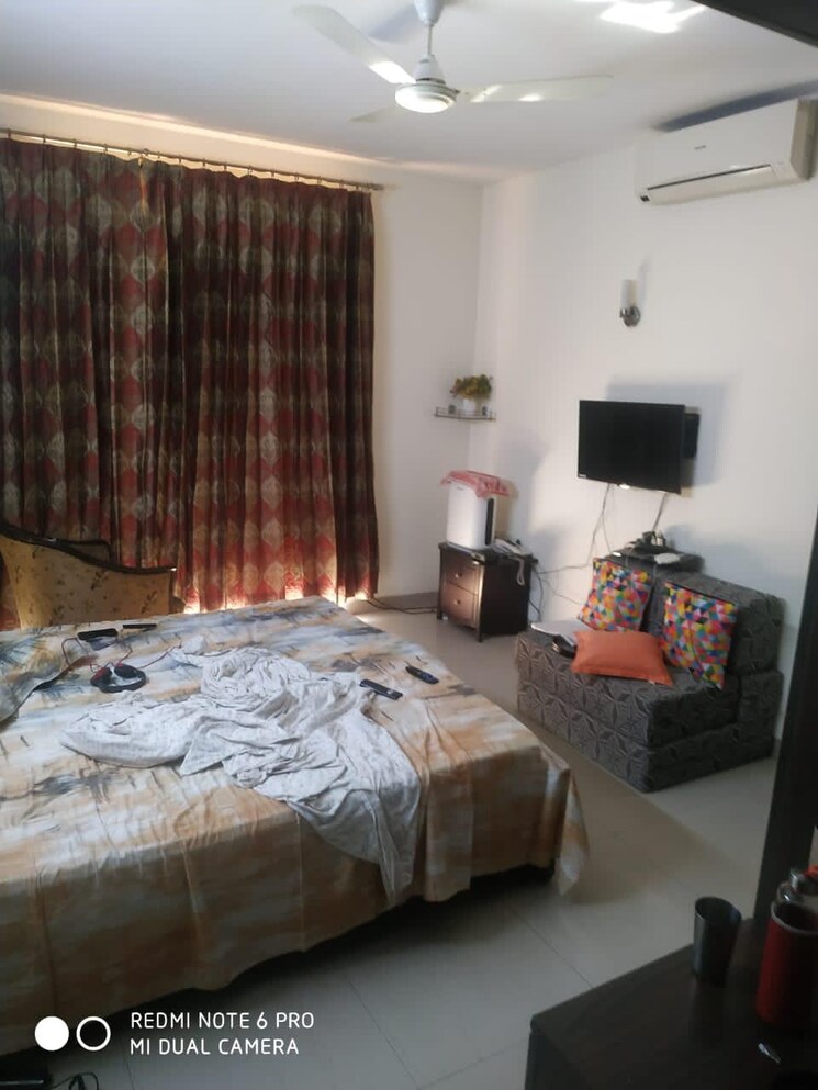 Bedroom, omaxe-the-nile 4 Bedroom 2560 Sq.Ft. Apartment In Sector 49 Gurgaon 9742630