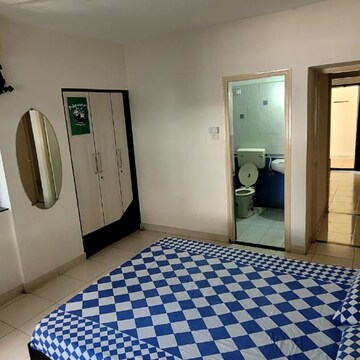 Bedroom in 3 BHK Apartment at A.V.Bhat Oakwoods Apartment, Viman Nagar – for Rent