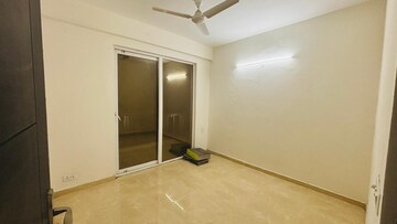 Room in 3 BHK Builder Floor at Signature Global Park 4 and 5, Sohna Sector 36 – for Rent