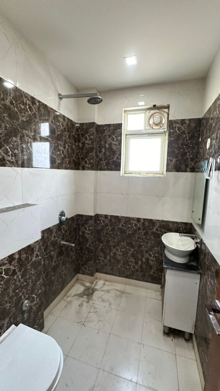 Kitchen, dlf-city-phase-iv 2 Bedroom 1200 Sq.Ft. Builder Floor In Dlf Phase iv Gurgaon 9742674