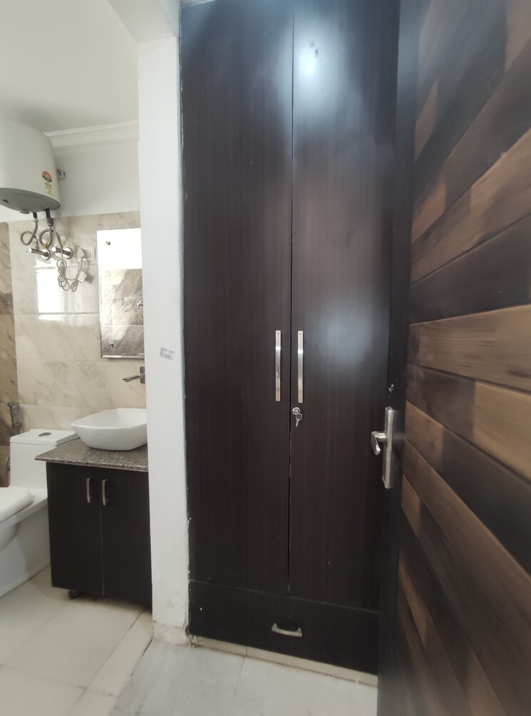 Bathroom, sushant-tower 3 Bedroom 1700 Sq.Ft. Builder Floor In Sector 56 Gurgaon 9742689