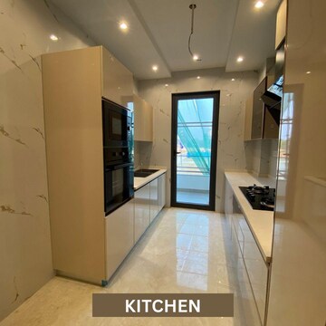 Building Lobby in 5 BHK Villa at DLF Atria, Dlf Phase ii – for Sale