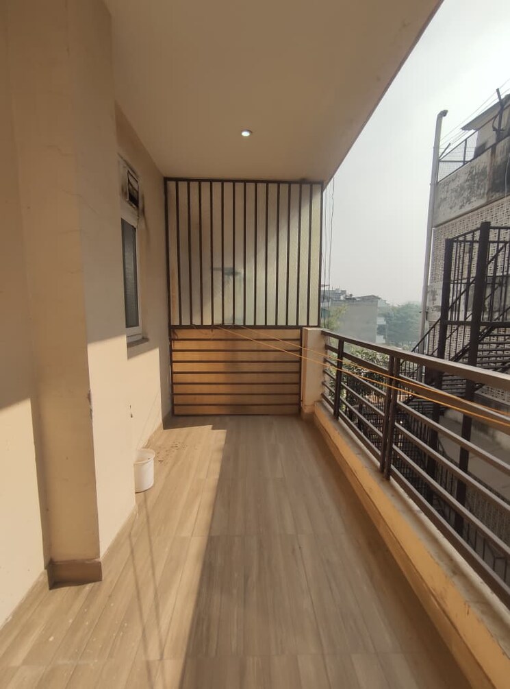 Balcony, raheja-mall 3 Bedroom 1650 Sq.Ft. Builder Floor In Sector 47 Gurgaon 9742706