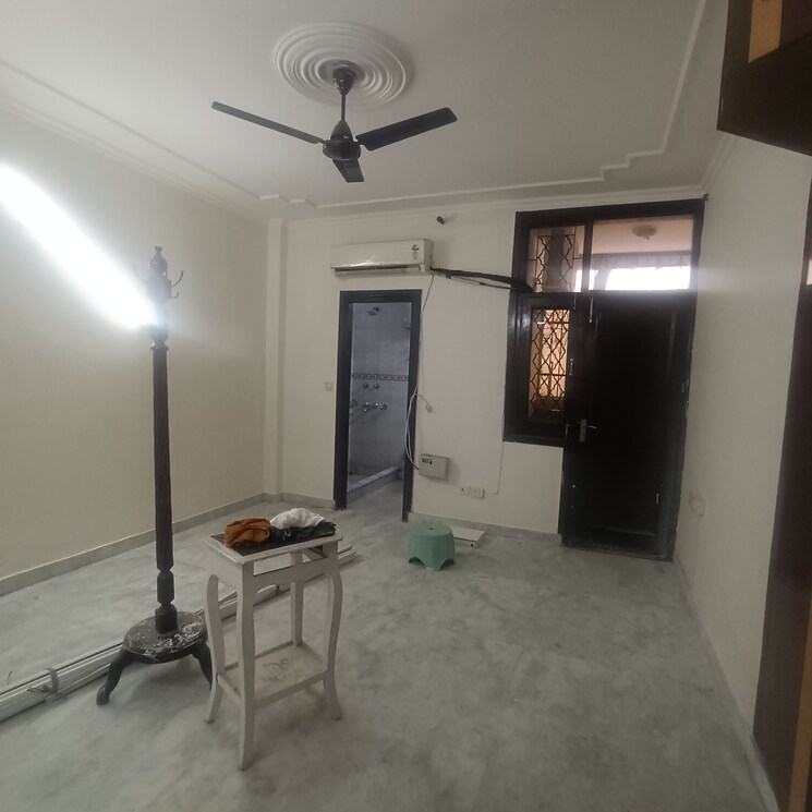 Room, nehru enclave 3.5 Bedroom 1800 Sq.Ft. Builder Floor In Nehru Enclave Delhi 9742709