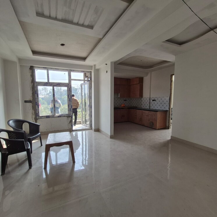 Other, sector 81 2 Bedroom 900 Sq.Ft. Builder Floor In Sector 81 Noida 9742715