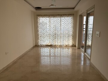 Room in 3.5 BHK Apartment at Raheja Vistas Premiere, Mohammadwadi – for Rent