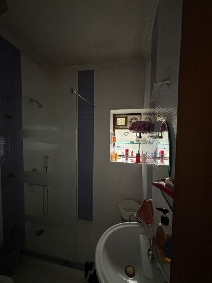 Bathroom, vasant kunj 2 Bedroom 1350 Sq.Ft. Apartment In Vasant Kunj Delhi 9742729