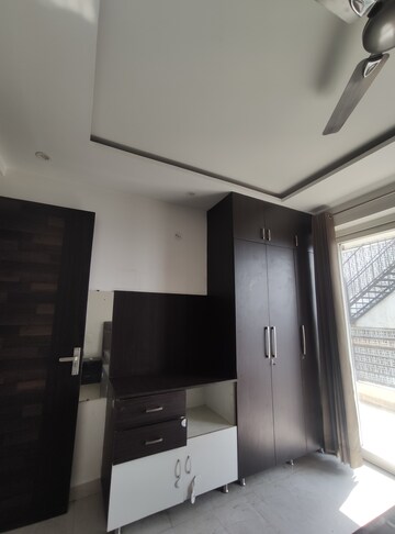 Kitchen in 2 BHK Builder Floor at Sushant Tower, Sector 56 – for Rent