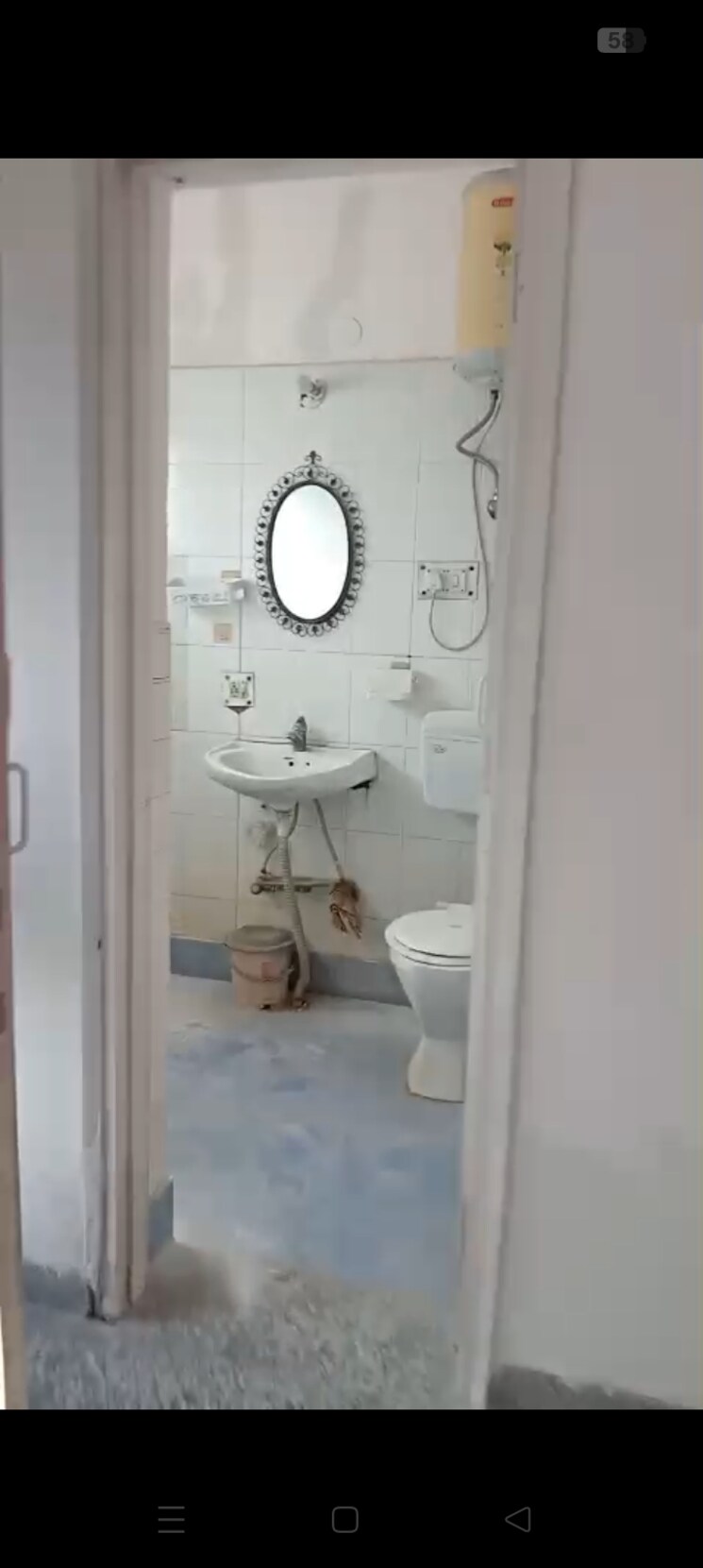 Bathroom, arun-vihar 2.5 Bedroom 1150 Sq.Ft. Apartment In Sector 29 Noida 9742750