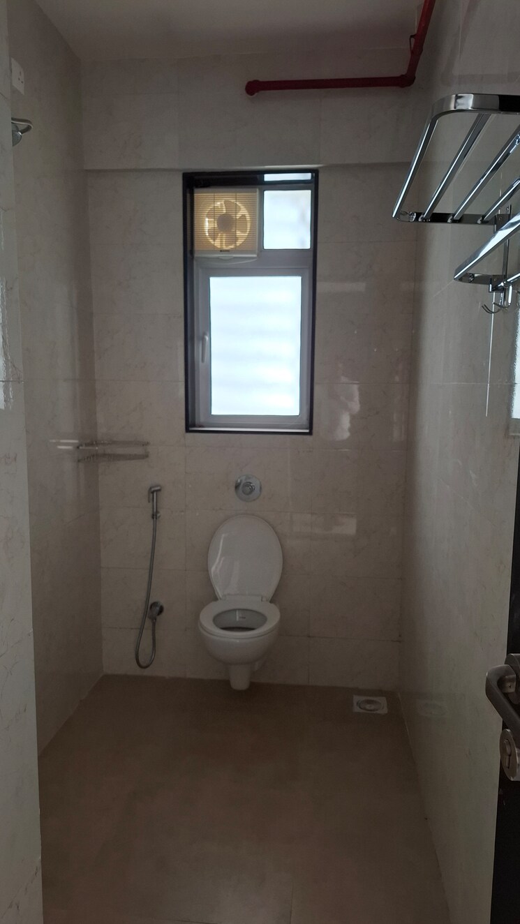 Bathroom, punawale 3 Bedroom 1512 Sq.Ft. Apartment In Punawale Pune 9742802