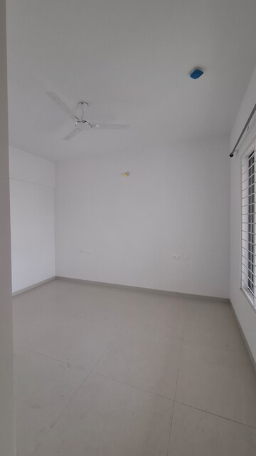 Room in 3 BHK Apartment at Punawale – for Rent